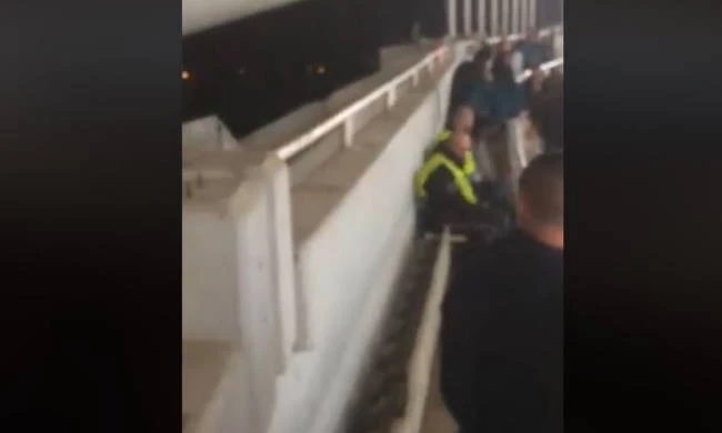 Ταλάντωση που «κόβει» την ανάσα σε κερκίδα του ΟΑΚΑ – Εντολή για έλεγχο στατικότητας (βίντεο)